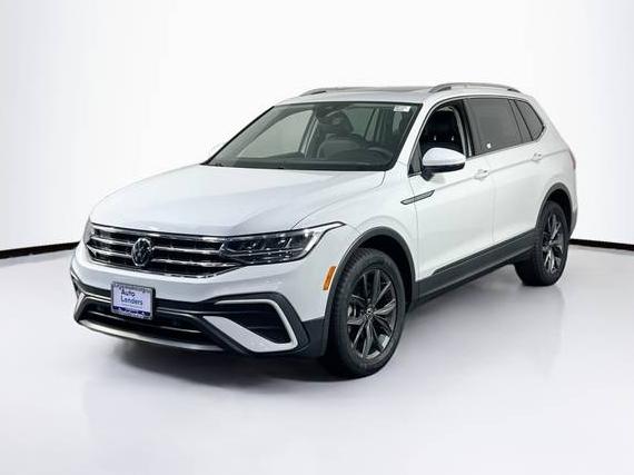 VOLKSWAGEN TIGUAN 4MOTION 2022 3VV2B7AX1NM131273 image